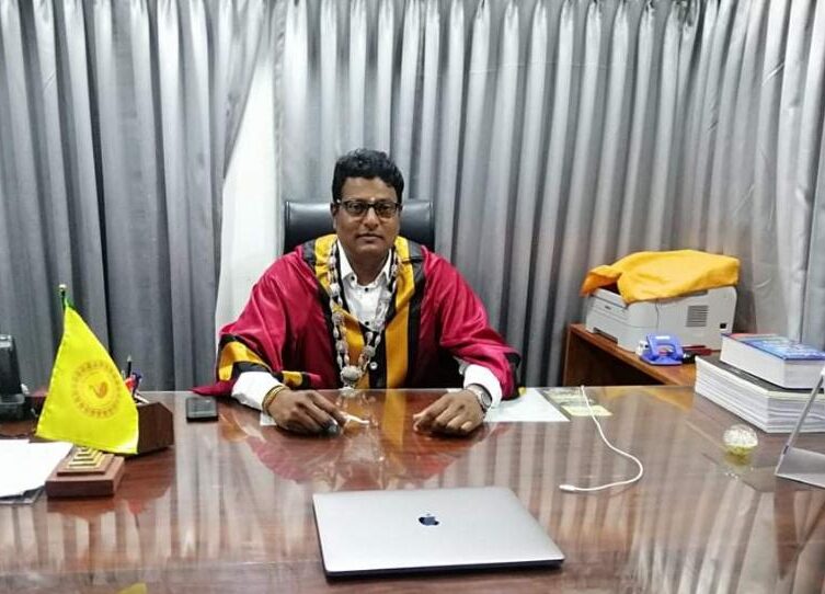 யாழ் மாநகர சபையின் புதிய முதல்வராக சட்டத்தரணி விஸ்வலிங்கம் மணிவண்ணன் வெற்றி பெற்றுள்ளார்.