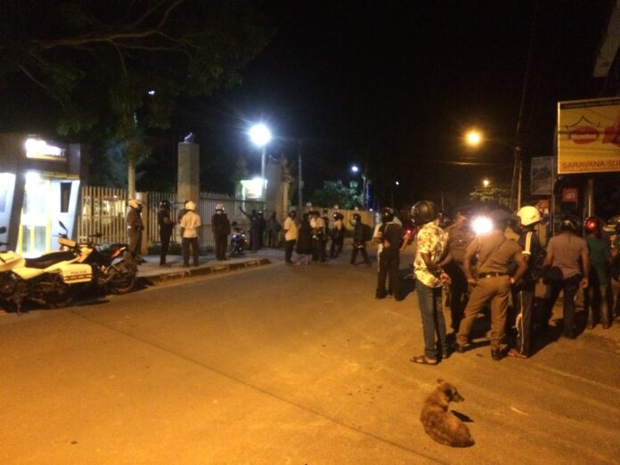 நேற்றிரவு கைது செய்யப்பட்ட யாழ்.பல்கலை மாணவர்கள் பிணையில் விடுவிப்பு!