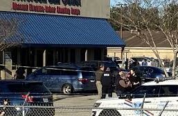 துப்பாக்கி விற்பனை நிலையத்தில் துப்பாக்கிச்சூடு -3 பேர் பலி அமெரிக்காவில் பயங்கரம்