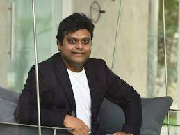 பிரபல இசையமைப்பாளர் ஹாரிஸ் ஜெயராஜ்  தடுப்பூசி போட்டுக் கொண்டார்