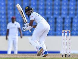 வெஸ்ட் இண்டீஸ்- இலங்கை அணிகளுக்கு இடையேயான 2-வது மற்றும் கடைசி டெஸ்ட் போட்டியில் மேற்கிந்திய தீவுகள் அணி 96 ஓட்டங்கள் முன்னிலை