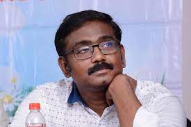 மருத்துவமனையின் அத்தனை சங்கிலிகளிலிருந்தும் விடுபட்ட சிட்டுக்குருவியாய் நேற்றிரவு இல்லம் திரும்பினேன்- வசந்த பாலன்