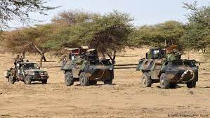 ராணுவத்தை குறிவைத்து பயங்கரவாதிகள் தாக்குதல்- 7 வீரர்கள் பலி